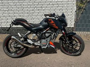 KTM DUKE 125