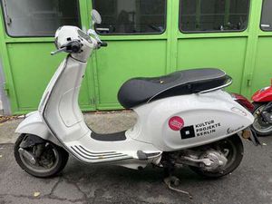 VESPA PRIMAVERA 50