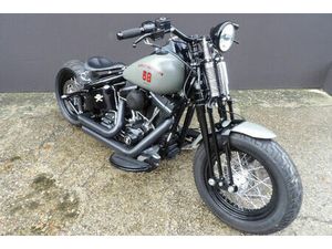 HARLEY-DAVIDSON SOFTAIL CROSS BONES 1584 2009