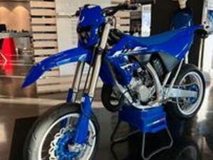 YAMAHA YZ 125