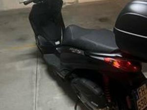 PIAGGIO MEDLEY 150 - 2024