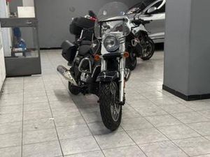 UM RENEGADE COMMANDO 125