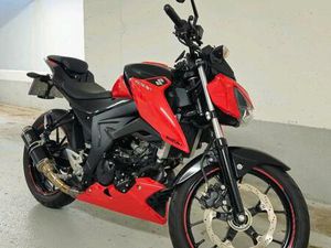 SUZUKI GSX S 125 - TOP ZUSTAND