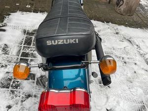 SUZUKI RV 90