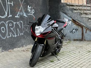 SUZUKI GSXR →