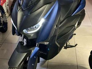 YAMAHA X-MAX 300 BLU/AZZURRO