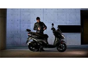 VENDO SUZUKI BURGMAN STREET 125 EXECUTIVE (2023 - 26) NUOVA A COMO (CODICE 9807024) - MOTO.IT