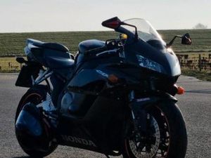 HONDA CBR 1000RR SC57 FIREBLADE