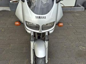 YAMAHA FAZER 600 - TÜV BIS 2027, TOP ZUSTAND