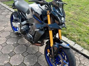 YAMAHA MT-09 SP RN69 TOP ZUSTAND NAKED BIKE GARANTIE