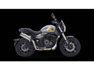 VENDO VOGE TROFEO 525ACX SCRAMBLER (2023 - 26) NUOVA A CALCO (CODICE 9380065) - MOTO.IT