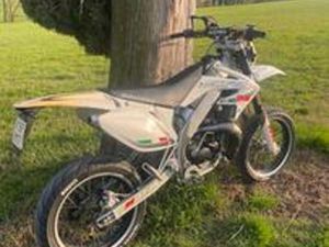 HM DÉRAPAGE 50 2012