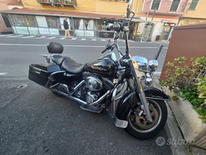 HARLEY DAVIDSON ROAD KING DOWNTOWN