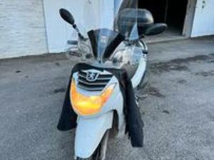 PEUGEOT LXR 200 DEL 2012