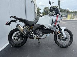 2023 DUCATI DESERTX STAR WHITE SILK