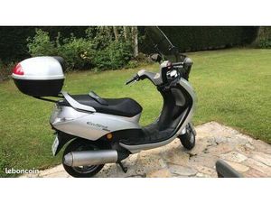 SCOOTER PEUGEOT 125