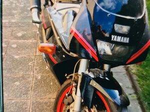 YAMAHA FZR1000 EXUP L3