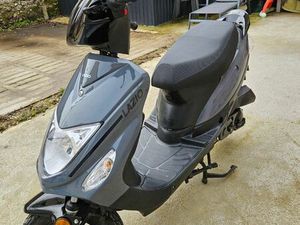 SCOOTER 50 CC 4T LAZIO RENO