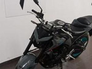 YAMAHA MT-03
