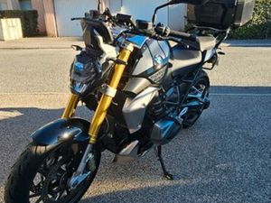 BMW R1250R MOTO BMW R1250R TRIPLE BLACK, FINITION PRO + AKRAPOVIC
