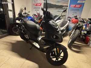 SCOOTER SPEEDFIGHT 4