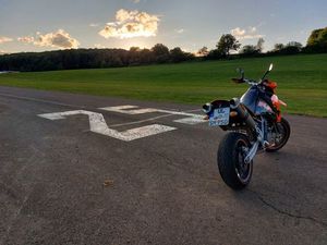 KTM 950 SUPERMOTO LC8