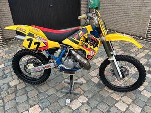② SUZUKI RM 250 CC BJ1990 COMME NEUVE ! 15 HEURES ! ! !