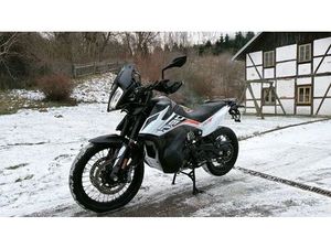 KTM 790 ADVENTURE A2 / 70 KW AKRA SERVICE + TÜV NEU