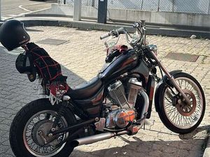 VENDO INTRUDER 800 VAGOS E SANTO ANTÓNIO