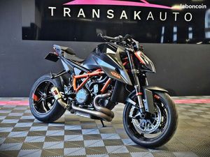 KTM SUPERDUKE R 1290 ECHAPPEMENT AKRAPOVIC / EXCELLENT ETAT GENERAL / ENTRETIEN À JOUR