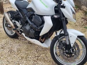 KAWAZAKI Z750 URGENT