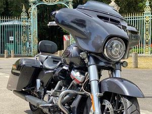HARLEY-DAVIDSON CVO STREET GLIDE 117 FLHXSE - 2019