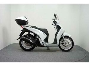 HONDA SH 150 (BJ 2015) — MOTOREN | HONDA — MARKTPLAATS