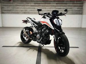 KTM DUKE 390 DE 2021 RIO TINTO