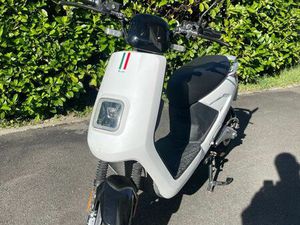 SCOOTER ÉLECTRIQUE LVNENG S4