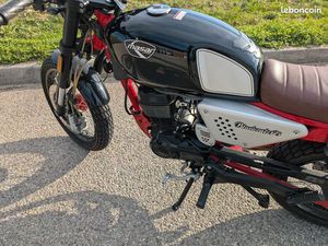 OPPORTUNITÉ 125 CAFE RACER BLACK CAFÉ EURO4