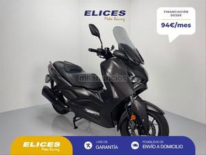 YAMAHA - XMAX 300