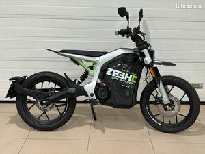 [PRO] ZEEHO CITY SPORT