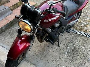 KAWASAKI ZR7