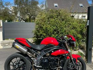 TRIUMPH SPEED TRIPLE
