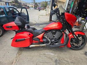 VICTORY CROSS COUNTRY CUSTOM BAGGER
