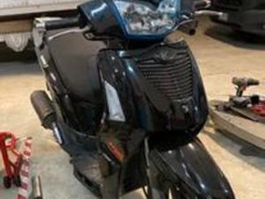 KYMKO PEOPLE S 200 ( ANNO 2008 - 23.000 KM)