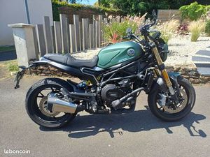 ROADSTER BENELLI LEONCINO 800 – STYLE NÉO-RÉTRO, ÉTAT IMPECCABLE