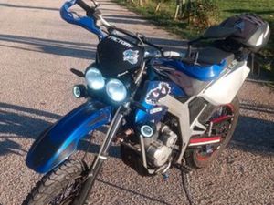 JOLIE 125 SUPERMOTRAIL