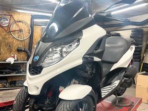 PIAGGIO MP3 300 HPE SPORT ABS ASR GARANTIE 3 ANS
