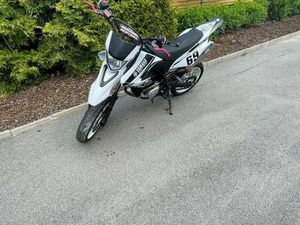 YAMAHA WR 125