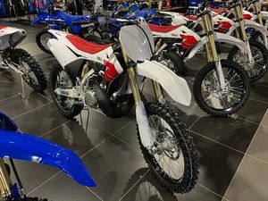 ② YAMAHA YZ250 70TH ANNIVERSARY