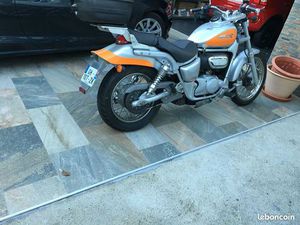 VERSION MOTO “COLLECTOR / AMATEUR AVERTI”