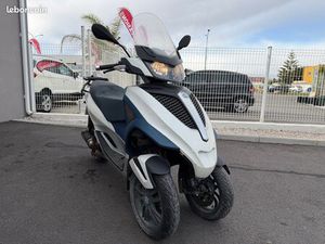 PIAGGIO MP3 300 YOURBAN