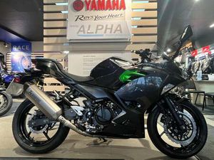 USED KAWASAKI NINJA 400 FOR SALE IN LEIGH-ON-SEA